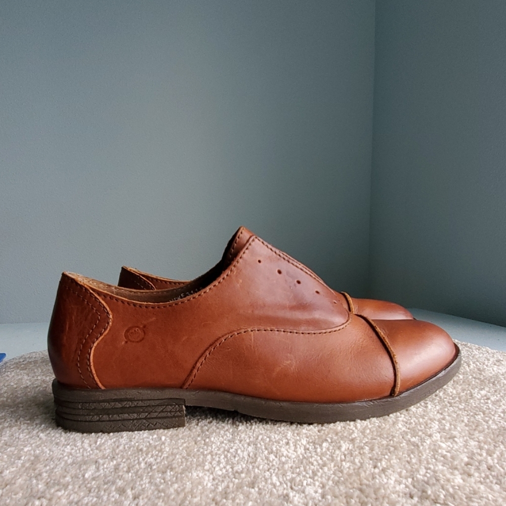 BORN Women's Oxfords - Brown Leather Shoes